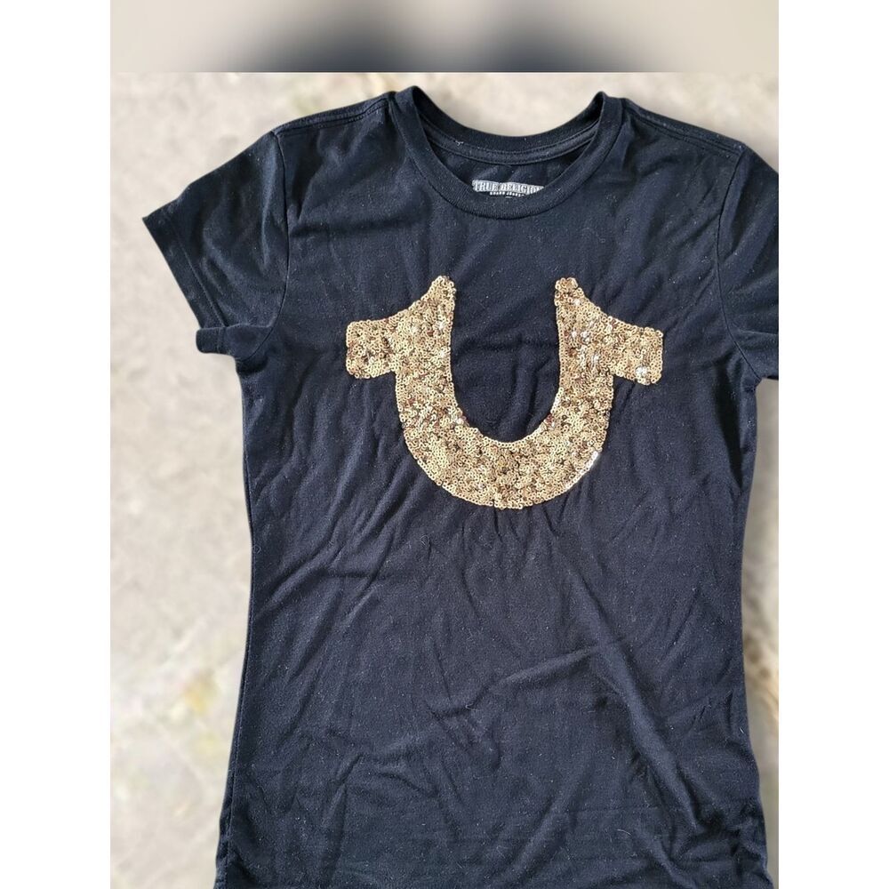 True Religion Women's XXS Black Tee with Gold Sequin Horseshoe Logo